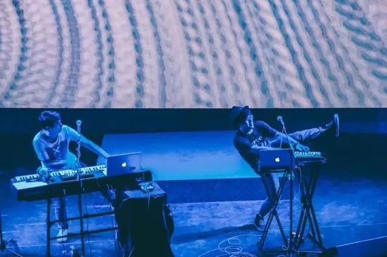 雷磊 不在此時看世界，獨立獨觀獨為的影視創(chuàng)作